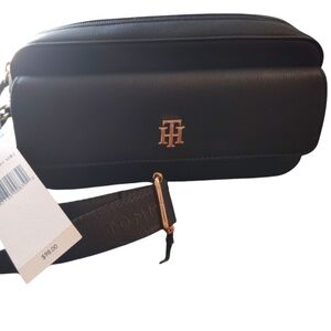 Tommy Hilfiger Purse Black